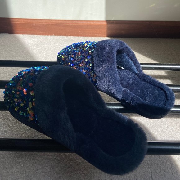 KENSIE Women Plush Sequin Faux Fur Slippers - NEW - Picture 4 of 8